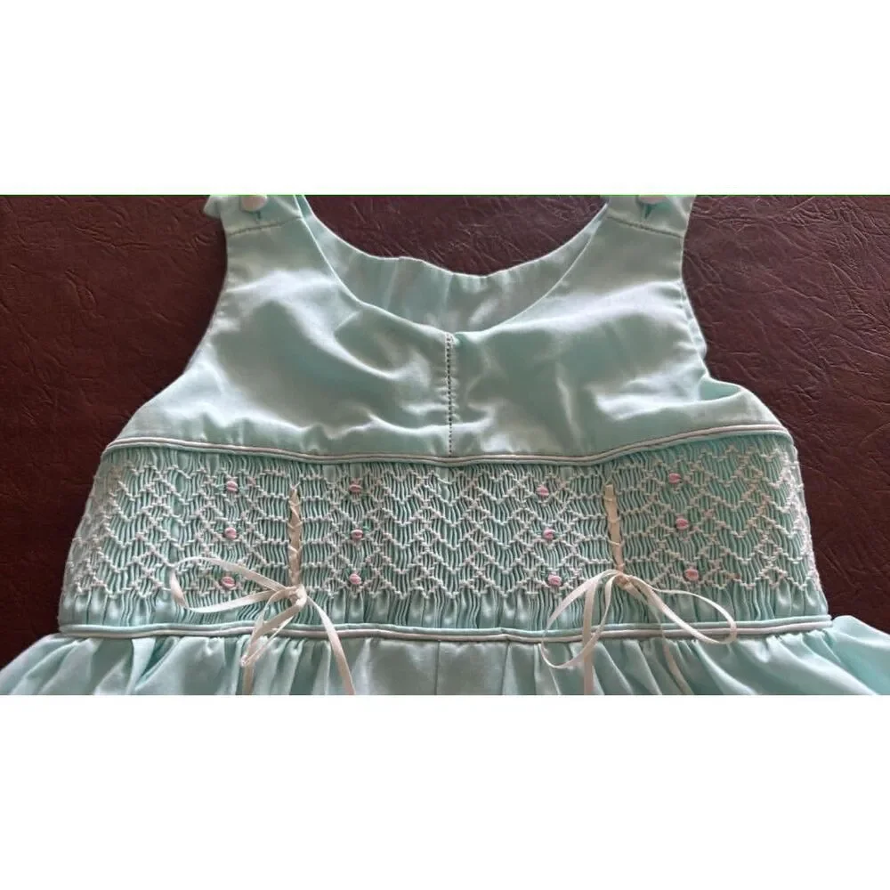 Girls Home made Smocked Dress Sleeveless  Mint Green no Tag size 4